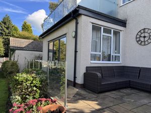 Rear- click for photo gallery